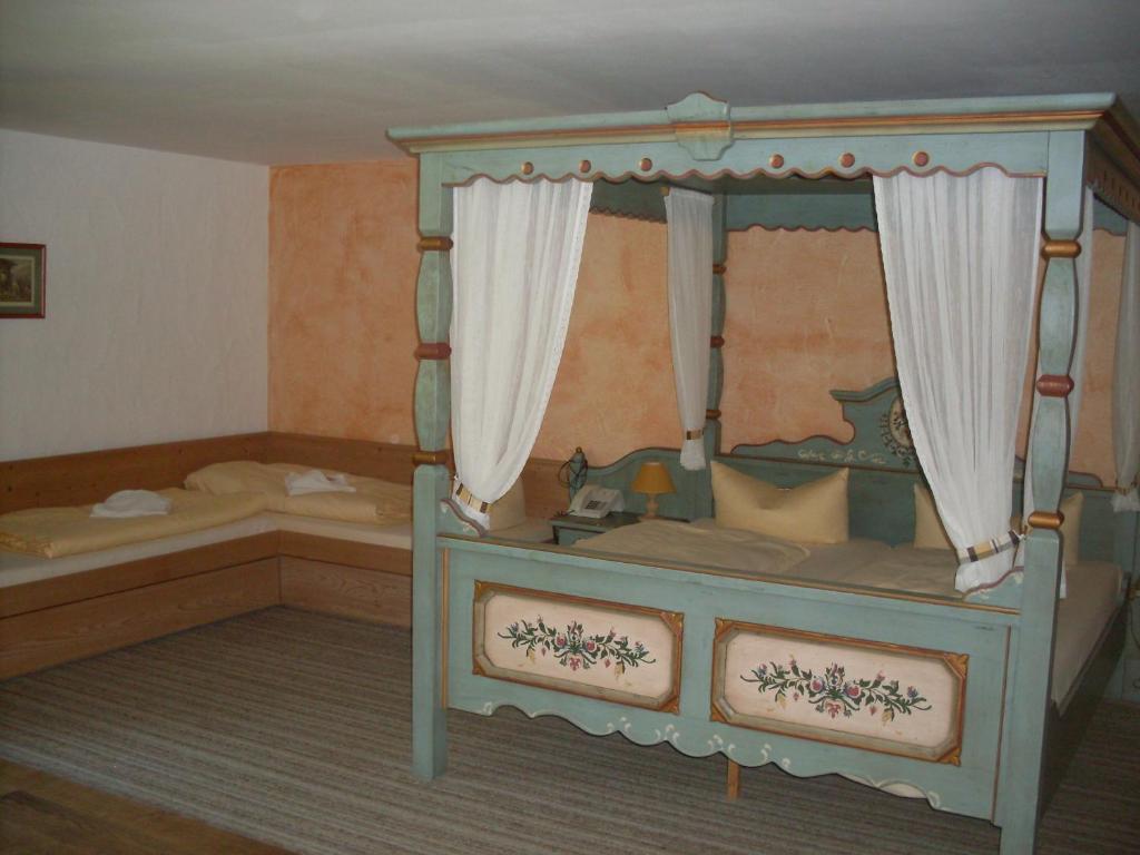 Gasthof Ochsenwirt Обераудорф Стая снимка